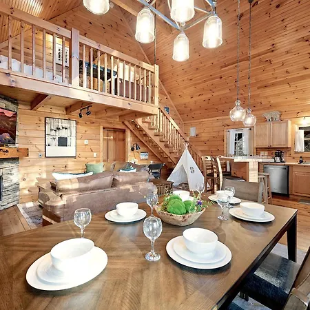 Peaceful Forest Cabin - Hot Tub, Relax & Explore Sevierville Exterior photo