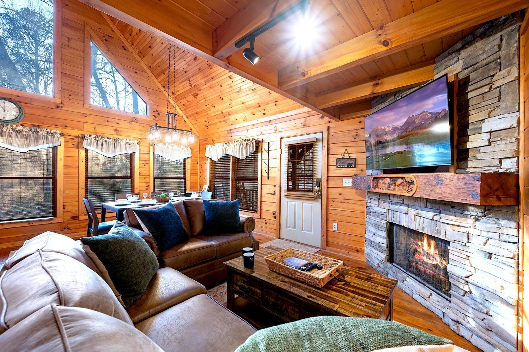 Peaceful Forest - Hot Tub, Relax & Explore Sevierville