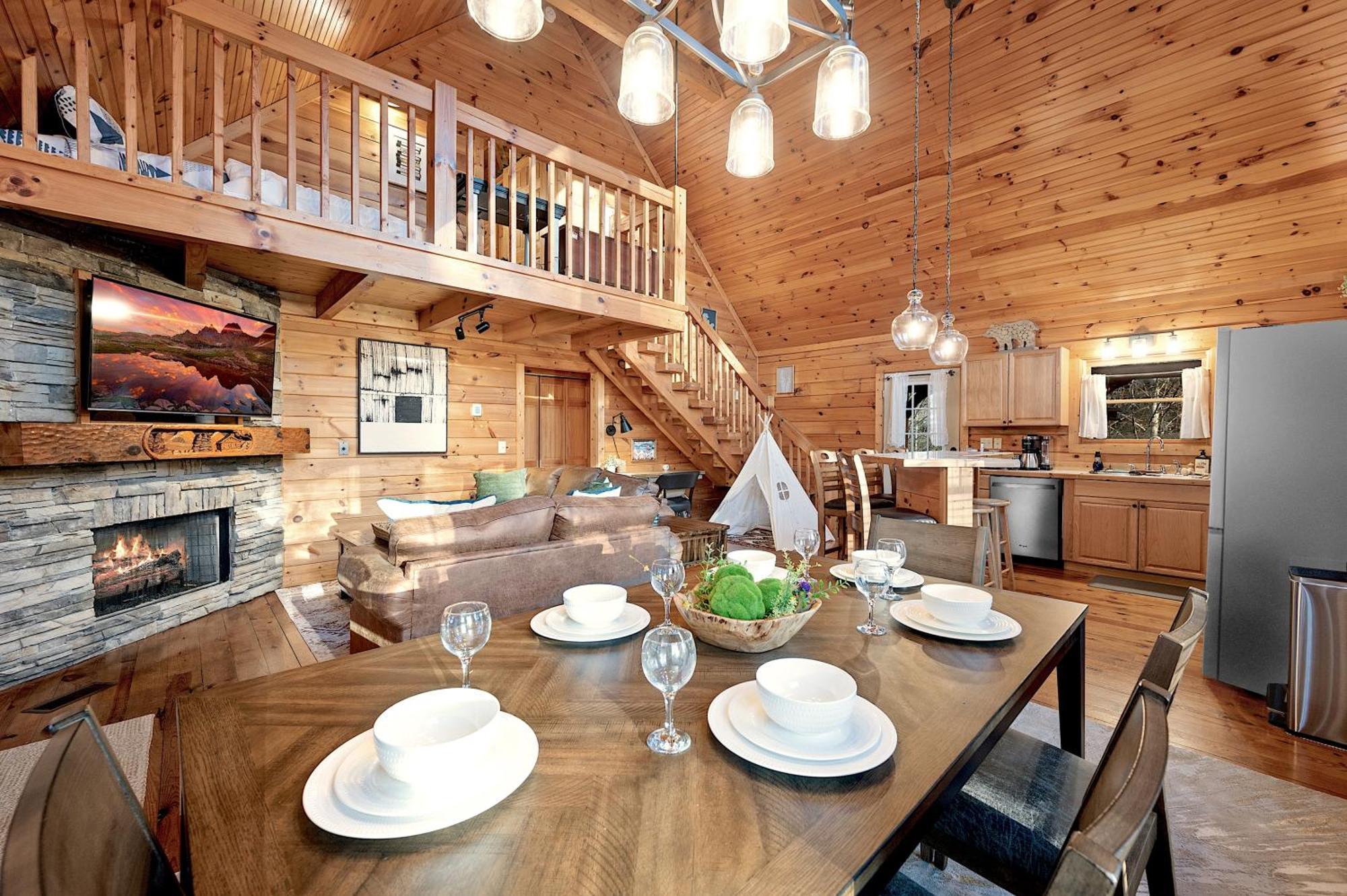 Peaceful Forest - Hot Tub, Relax & Explore Ferienhaus Sevierville