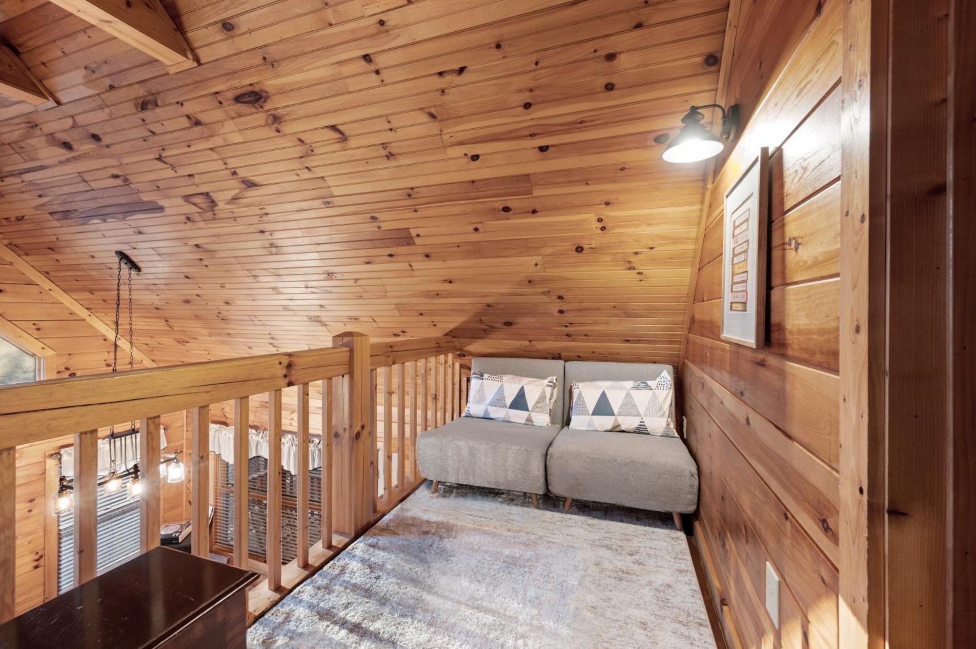 Peaceful Forest - Hot Tub, Relax & Explore *